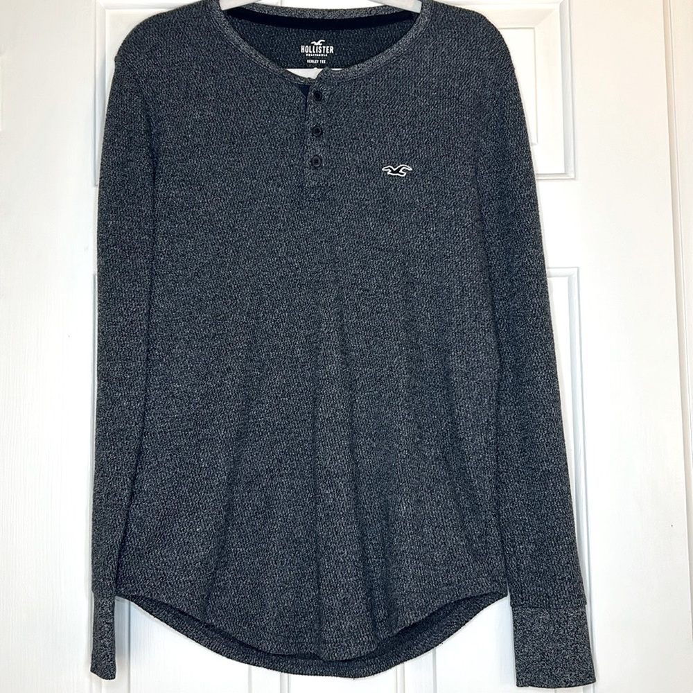 Hollister Men’s Long Sleeve Henley Tee, Dark Gray, Size Small